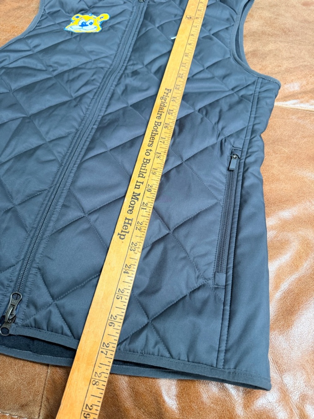 UCLA Joe Bruin Air Jordan Diamond Quilted Fleece-lined Vest Men’s S Black - Picture 8 of 8